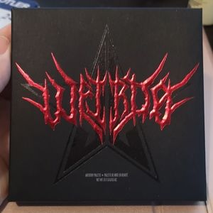 Jeffree Star Weirdo Pallette